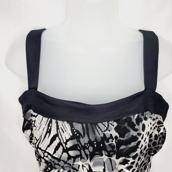 Miraclesuit Black & White One Piece Swimsuit - Picture 3 of 8